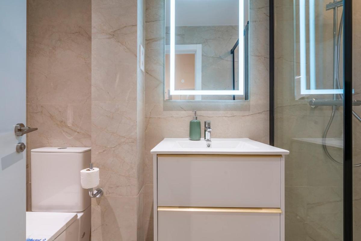 F132 Brand New Design - Feria Appartement