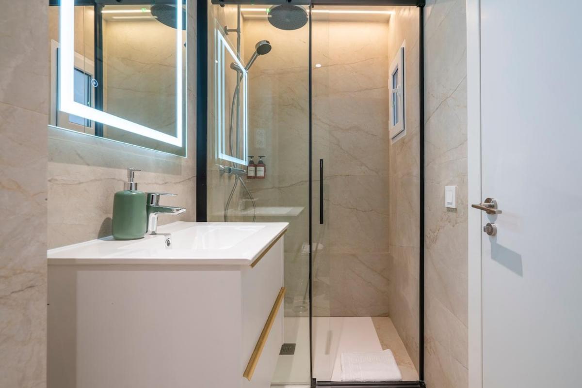 Appartement F132 Brand New Design - Feria Madrid