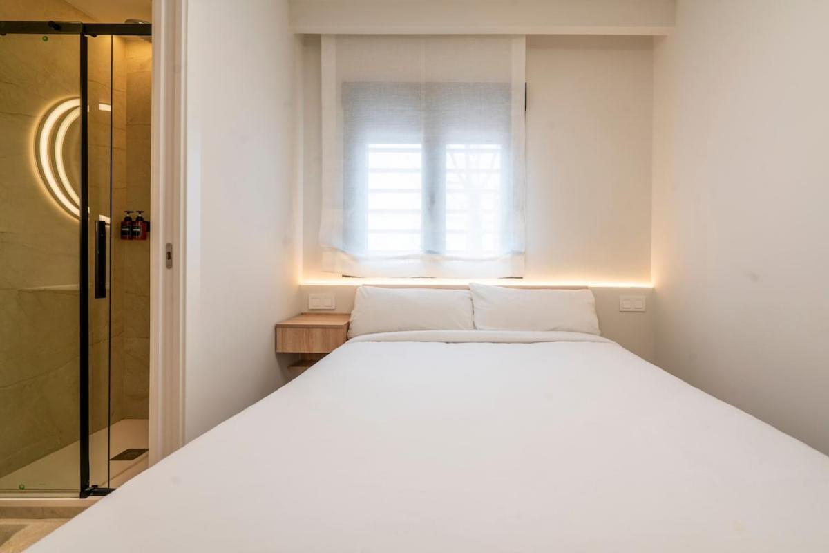 F132 Brand New Design - Feria Apartamento