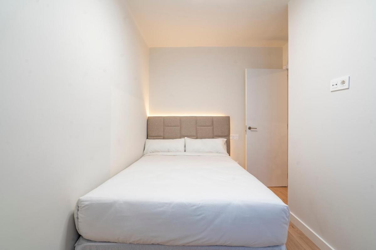 F132 Brand New Design - Feria Appartement
